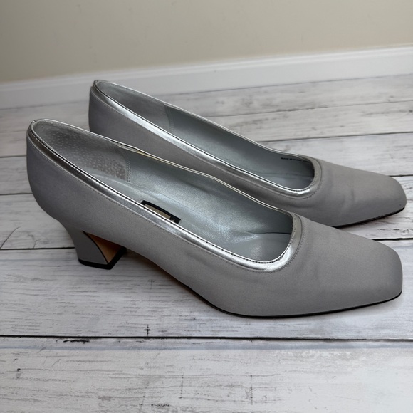 Nina Elegant Gray Women's Heels, vintage with square toes - Picture 1 of 5